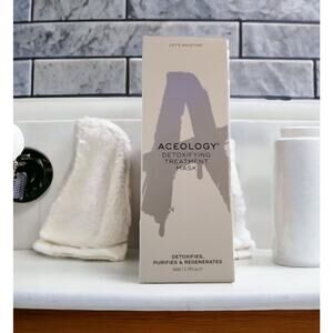 Aceology Detoxifying Treatment Mask 2.18 oz - New in Box